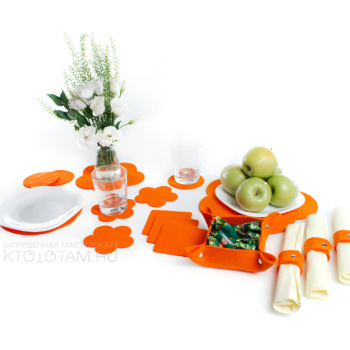 подарочный набор для сервировки стола , подставки, костеры и салфетки для весеннего или летнего декора