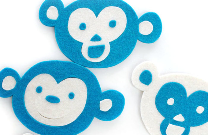 обезьянки , символ 2016 года обезьяны, костеры из фетра, фетровый декор стола, фетровые подарки