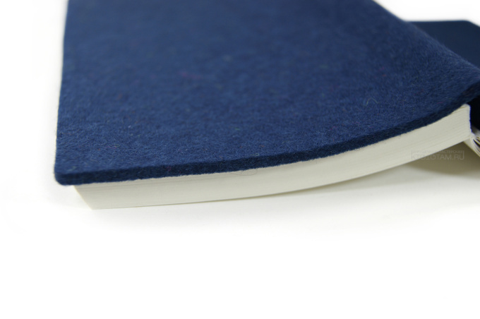 ежедневник с гибкой войлочной обложкой А5 тёмно-синий, с логотипом на заказ