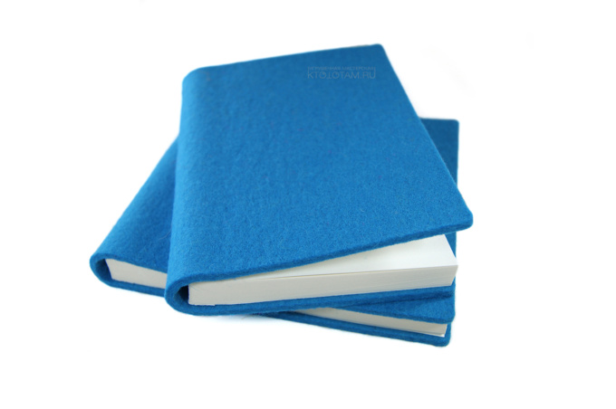 ежедневники с гибкой войлочной обложкой ярко голубой, с логотипом на заказ