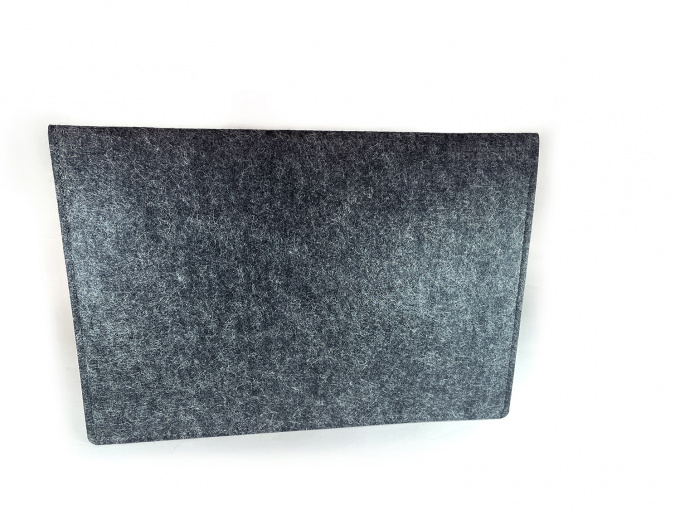 Серый универсальный чехол для планшетов и ноутбуков (до 14" - 37х26 см) из переработанного фетра